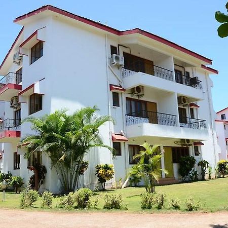 M N Resorts Baga Exterior photo